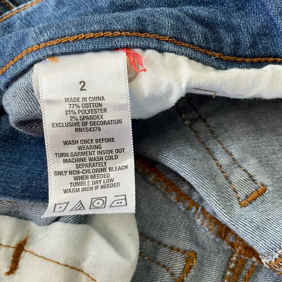 Aero Jean Short Light Blue Wash Distressed Torn Holes Denim Inseam 3 Cuffed Sz 2 - Picture 7 of 7